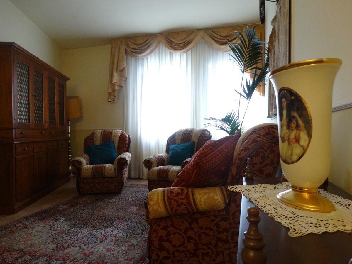 Locanda Il Burchiello Ориаго Ди Мира Екстериор снимка